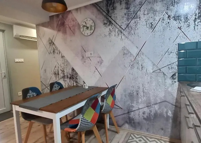 A Bringas 2 * באלאטונפורד