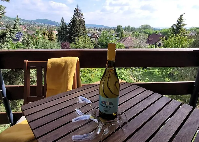 A Bringas 2 באלאטונפורד